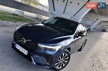 Внедорожник / Кроссовер Volvo XC60 2023 в 