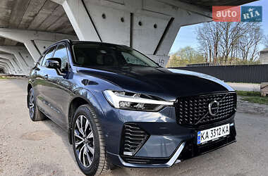 Внедорожник / Кроссовер Volvo XC60 2023 в 