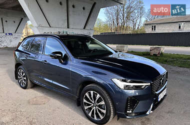 Внедорожник / Кроссовер Volvo XC60 2023 в 