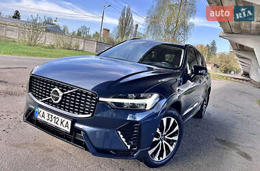 Внедорожник / Кроссовер Volvo XC60 2023 в 