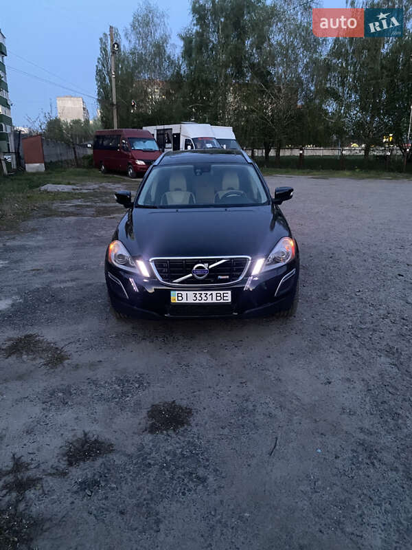 Внедорожник / Кроссовер Volvo XC60 2010 в Полтаве
