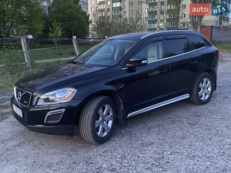 Внедорожник / Кроссовер Volvo XC60 2010 в Полтаве