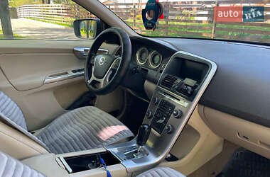 Позашляховик / Кросовер Volvo XC60 2011 в 