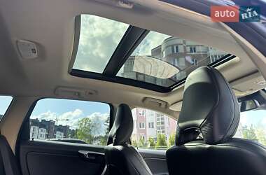 Внедорожник / Кроссовер Volvo XC60 2011 в 