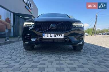 Внедорожник / Кроссовер Volvo XC60 2020 в 