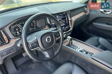Внедорожник / Кроссовер Volvo XC60 2020 в 