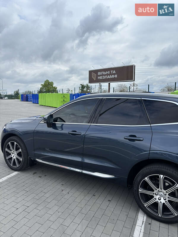 Внедорожник / Кроссовер Volvo XC60 2019 в Киеве