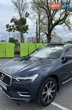Позашляховик / Кросовер Volvo XC60 2019 в 