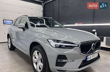Внедорожник / Кроссовер Volvo XC60 2023 в 