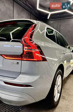 Внедорожник / Кроссовер Volvo XC60 2023 в 