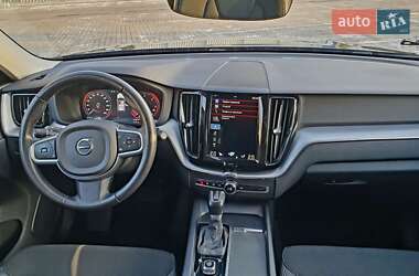 Внедорожник / Кроссовер Volvo XC60 2019 в 