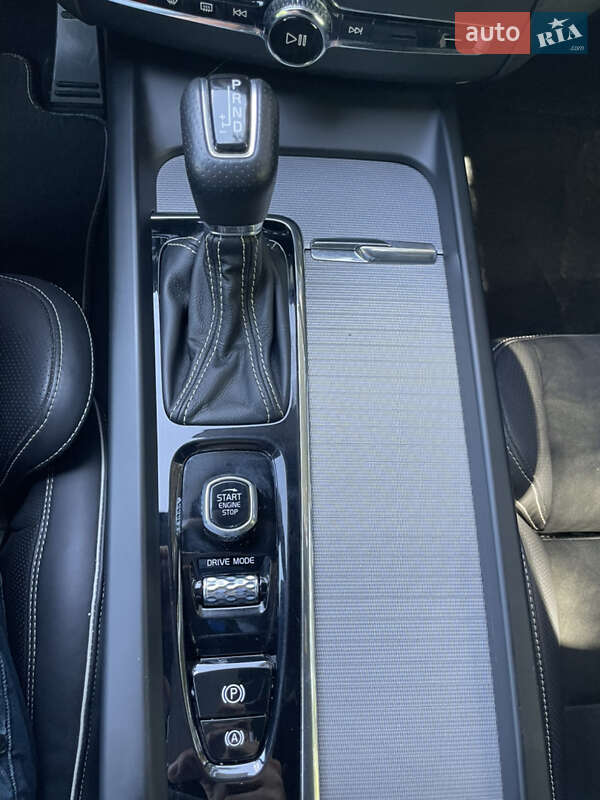 Внедорожник / Кроссовер Volvo XC60 2018 в Днепре