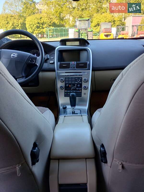 Позашляховик / Кросовер Volvo XC60 2008 в Житомирі