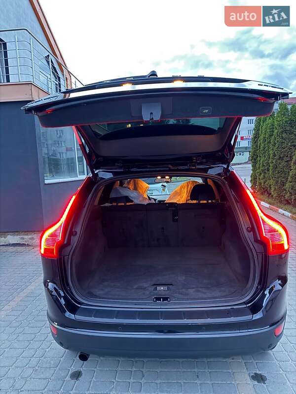 Позашляховик / Кросовер Volvo XC60 2010 в Самборі