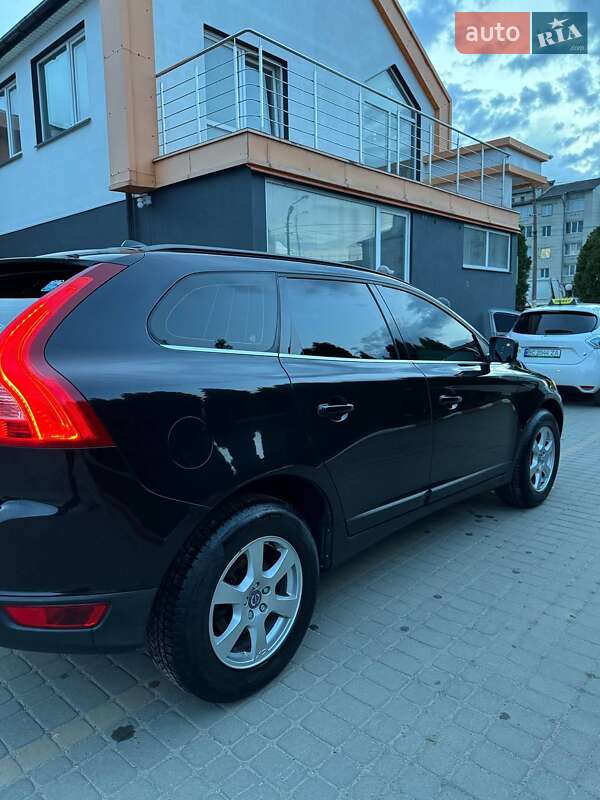 Позашляховик / Кросовер Volvo XC60 2010 в Самборі