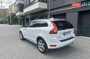 Внедорожник / Кроссовер Volvo XC60 2012 в 