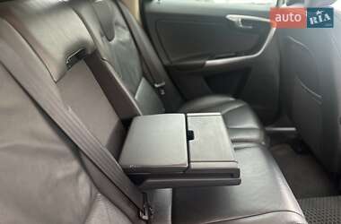 Внедорожник / Кроссовер Volvo XC60 2012 в 