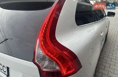 Внедорожник / Кроссовер Volvo XC60 2012 в 