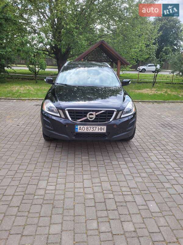 Внедорожник / Кроссовер Volvo XC60 2012 в Ужгороде