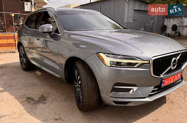 Внедорожник / Кроссовер Volvo XC60 2018 в 