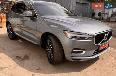 Внедорожник / Кроссовер Volvo XC60 2018 в 
