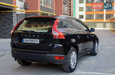Внедорожник / Кроссовер Volvo XC60 2009 в 