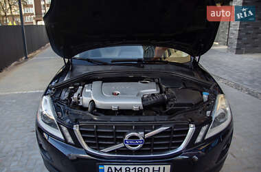 Внедорожник / Кроссовер Volvo XC60 2009 в 
