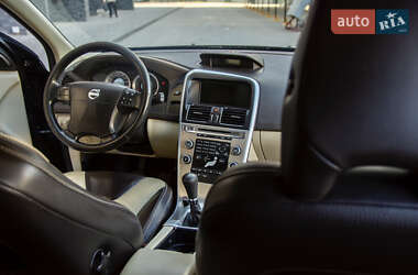 Внедорожник / Кроссовер Volvo XC60 2009 в 