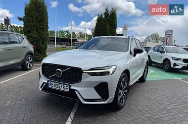 Внедорожник / Кроссовер Volvo XC60 2024 в 