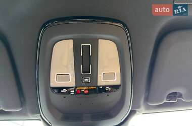 Внедорожник / Кроссовер Volvo XC60 2024 в 