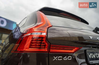 Позашляховик / Кросовер Volvo XC60 2018 в 