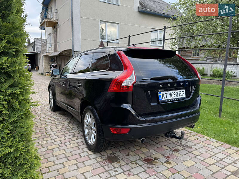 Внедорожник / Кроссовер Volvo XC60 2010 в Богородчанах