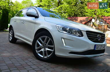 Внедорожник / Кроссовер Volvo XC60 2017 в 