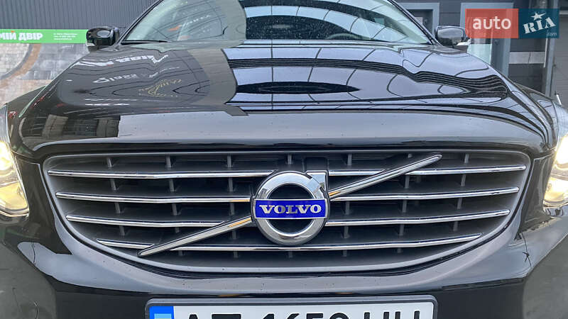 Внедорожник / Кроссовер Volvo XC60 2015 в Киеве