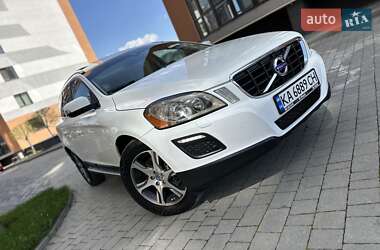 Внедорожник / Кроссовер Volvo XC60 2012 в 