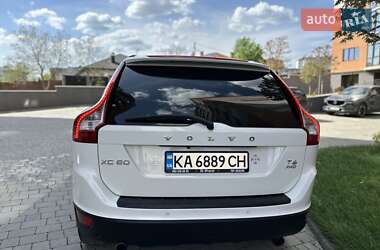 Внедорожник / Кроссовер Volvo XC60 2012 в 