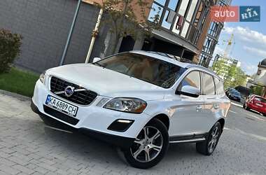 Внедорожник / Кроссовер Volvo XC60 2012 в 