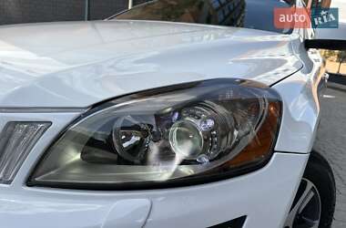Внедорожник / Кроссовер Volvo XC60 2012 в 