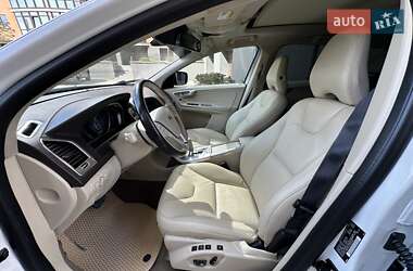 Внедорожник / Кроссовер Volvo XC60 2012 в 