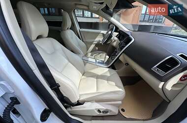 Внедорожник / Кроссовер Volvo XC60 2012 в 