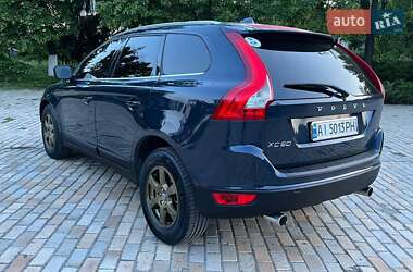 Позашляховик / Кросовер Volvo XC60 2012 в 