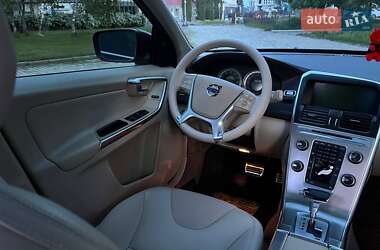 Позашляховик / Кросовер Volvo XC60 2012 в 