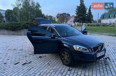 Позашляховик / Кросовер Volvo XC60 2012 в 
