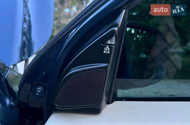 Позашляховик / Кросовер Volvo XC60 2012 в 