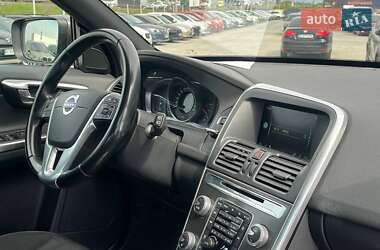 Внедорожник / Кроссовер Volvo XC60 2015 в 