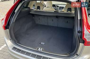 Позашляховик / Кросовер Volvo XC60 2016 в 