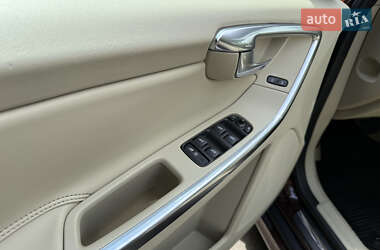 Внедорожник / Кроссовер Volvo XC60 2014 в 