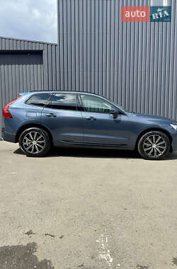 Позашляховик / Кросовер Volvo XC60 2020 в 