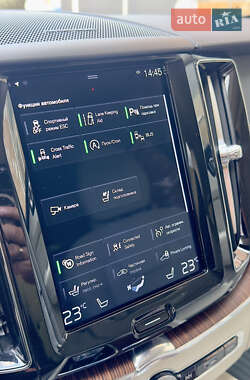 Позашляховик / Кросовер Volvo XC60 2020 в 