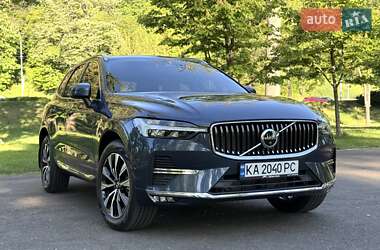 Внедорожник / Кроссовер Volvo XC60 2023 в 